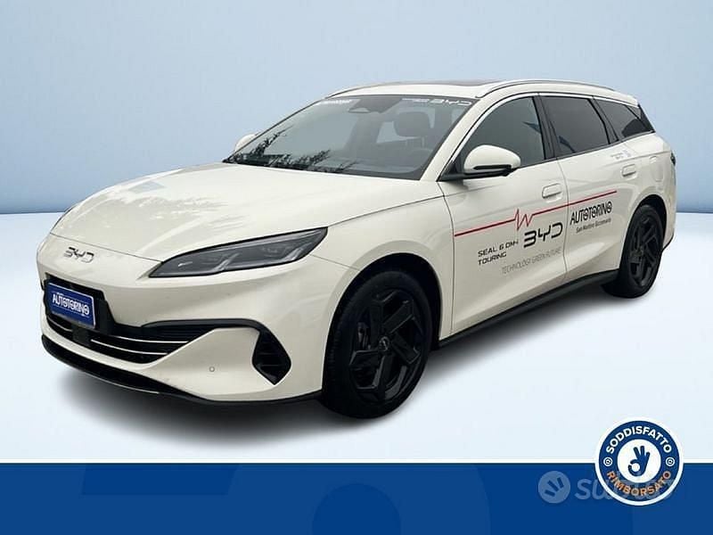 Nuova BYD Seal Comfort 212 CV (155 kW) 2025 Beige metallizzato Station wagon