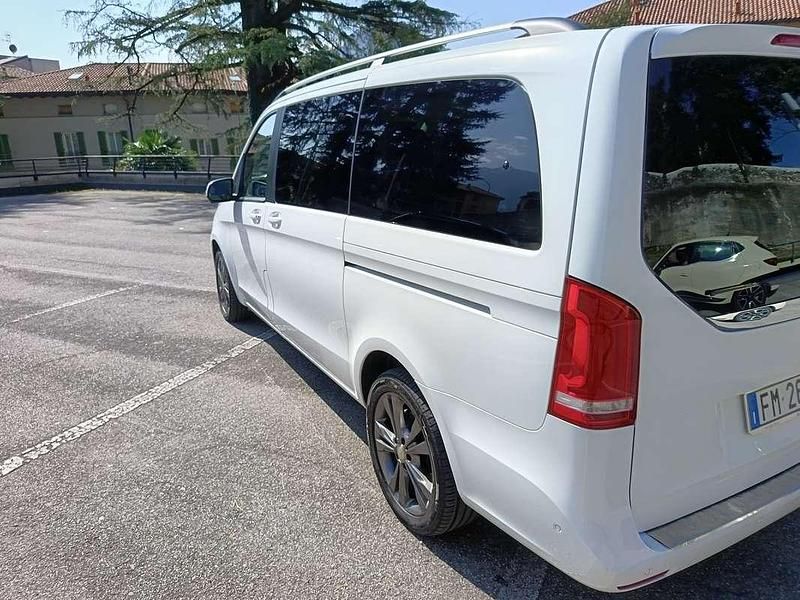 Usata Mercedes V250 Premium 190 CV (139 kW) 2018 Bianco Monovolume