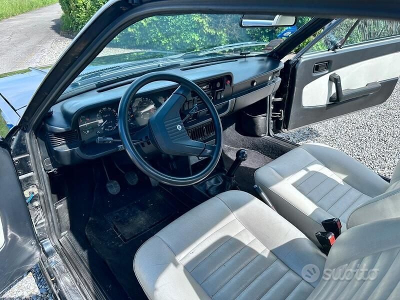 Usata Lancia Beta 135 CV (99 kW) 1983 Nero Cabrio