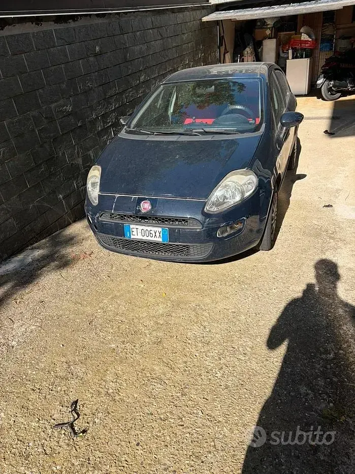 Usata Fiat Grande Punto 69 CV (50 kW) 2014 Bluazzurro Utilitaria
