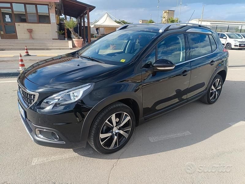 Nero Usata 2017 Peugeot 2008 Allure SUV | 10.800 € (Buon prezzo) - Immagine 1/4