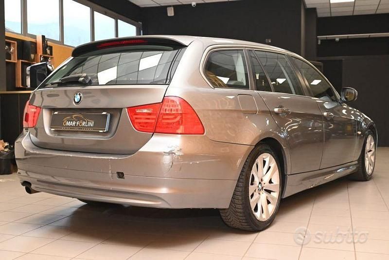 Usata BMW 318 Comfort Edition 143 CV (105 kW) 2012 Grigio Station wagon