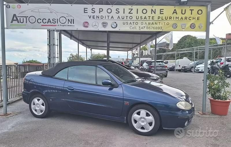 Usata Renault Mégane Cabriolet 95 CV (69 kW) 2002 Blu Cabrio