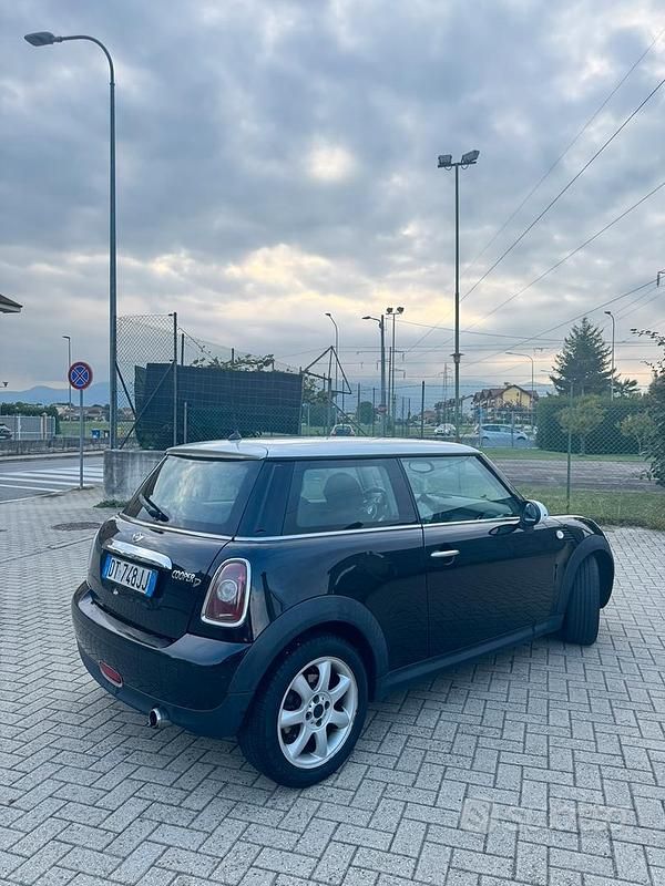 Usado Mini Cooper 120 HP (88 kW) 2009 Preto Citadino