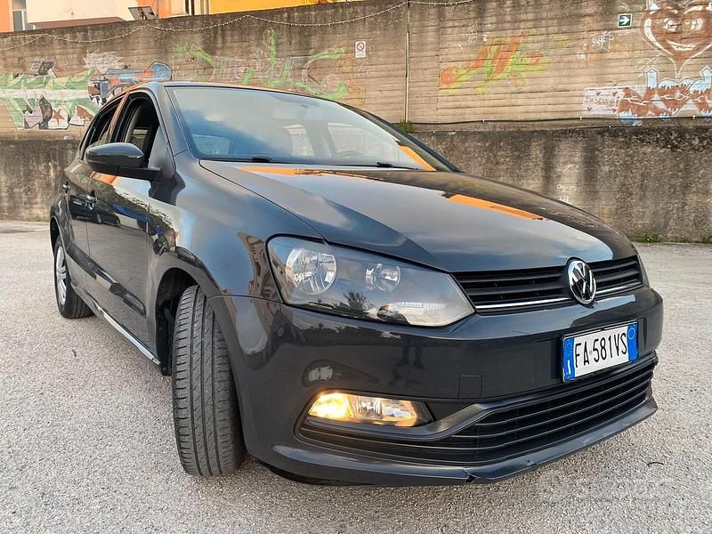 Usata VW Polo 75 CV (55 kW) 2015 Grigio Berlina