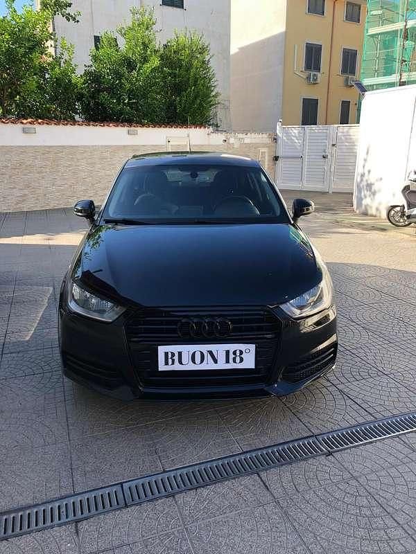 Usata 2015 Audi A1 Sportback Design Due volumi | 10.500 € (Buon prezzo) - Immagine 1/4