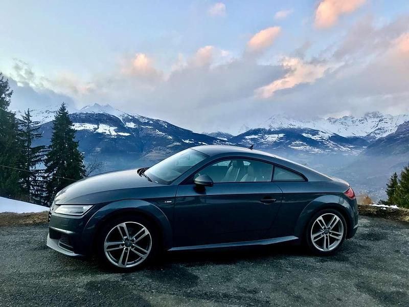 Grigio Usata 2015 Audi TT S-Line Coupé | 24.000 € (Buon prezzo) - Immagine 1/4