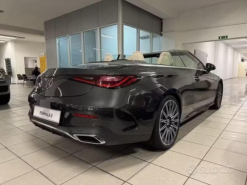 Usata Mercedes CLE220 AMG line 197 CV (144 kW) 2024 Grigio Cabrio