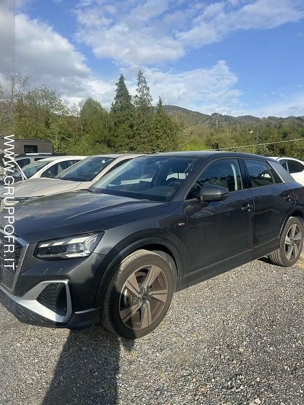 Usata Audi Q2 S-Line 150 CV (110 kW) 2024 Grigio SUV