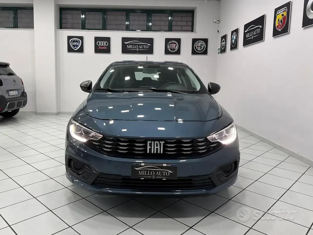 Usata Fiat Tipo S 131 CV (96 kW) 2024 Bluazzurro Berlina