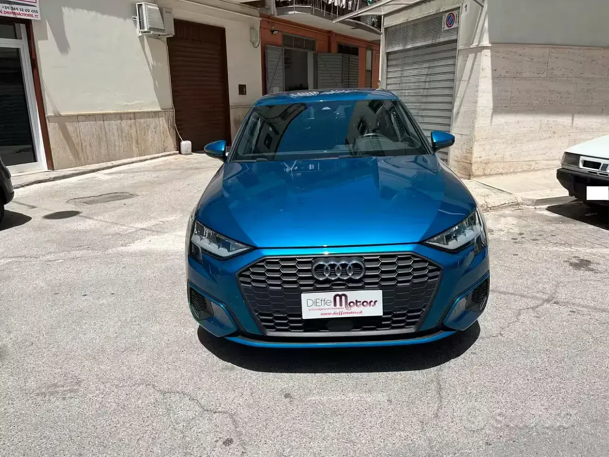Usata Audi A3 Business 116 CV (85 kW) 2022 Bluazzurro Berlina