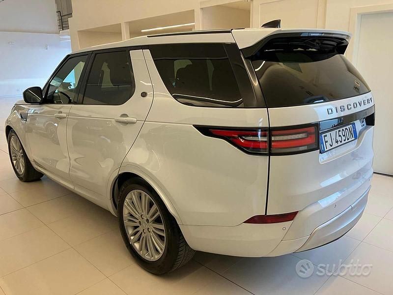 Usata Land Rover Discovery 5 HSE Luxury 240 CV (176 kW) 2017 Bianco SUV