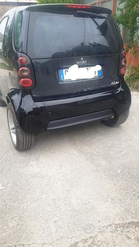 Usata Smart ForTwo Coupé 61 CV (44 kW) 2004 Nero Coupé
