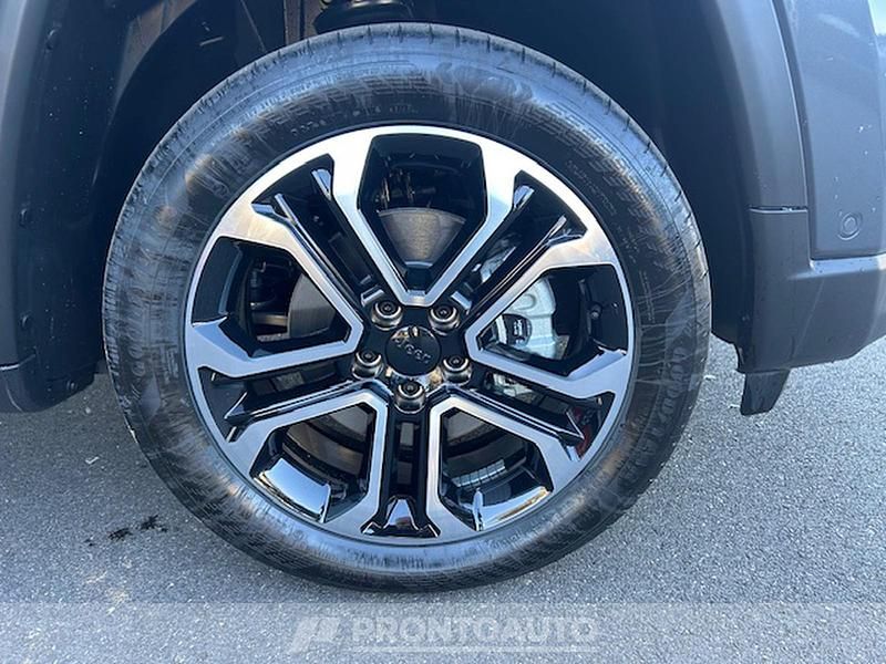 Nuova Jeep Compass Altitude 130 CV (95 kW) 2025 Biancosedili in tessuto e tecnopelle neri con cuciture grigie SUV