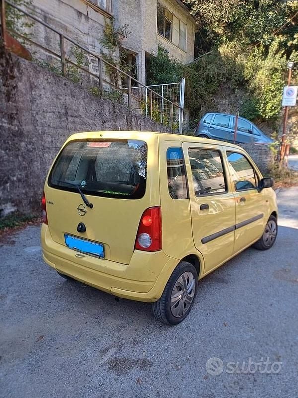 Usata Opel Agila 60 CV (44 kW) 2003 Utilitaria