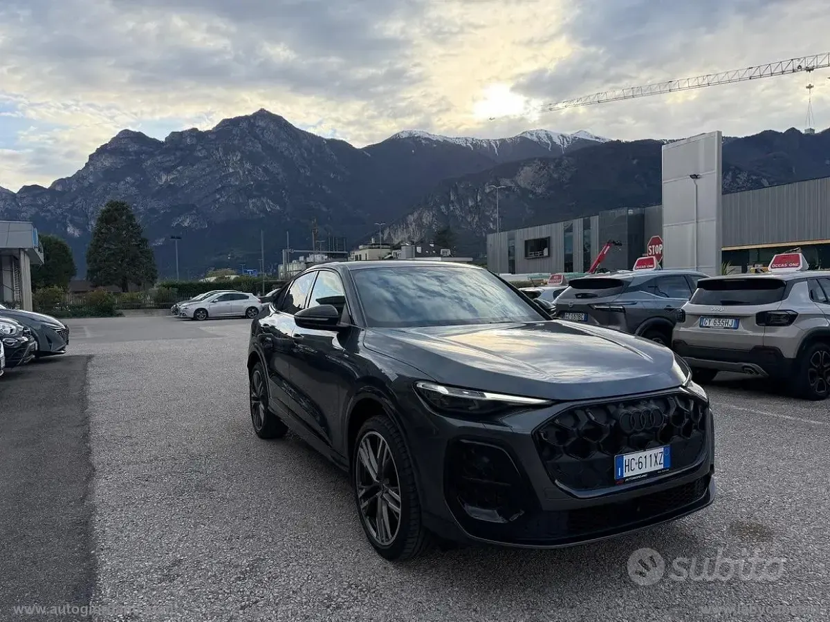 Nuova Audi Q5 S-Line 204 CV (150 kW) 2026 Grigio SUV