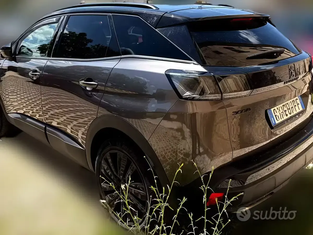 Usata Peugeot 3008 GT-line 131 CV (96 kW) 2023 Grigio SUV