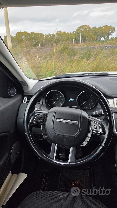Usata Land Rover Range Rover evoque 150 CV (110 kW) 2017 Bianco Station wagon