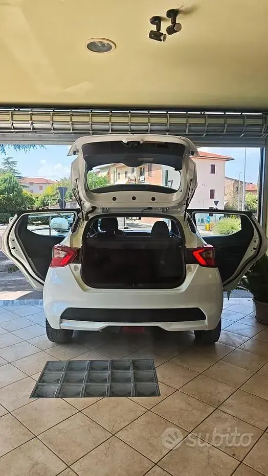 Usata Nissan Micra Visia+ 90 CV (66 kW) 2018 Bianco Utilitaria
