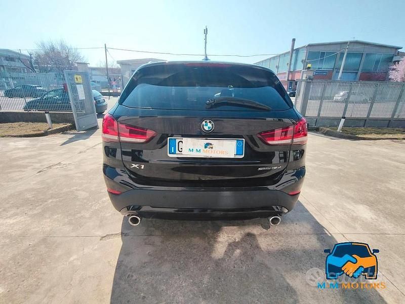 Usata BMW X1 Efficient Dynamics 150 CV (110 kW) 2019 Nero SUV