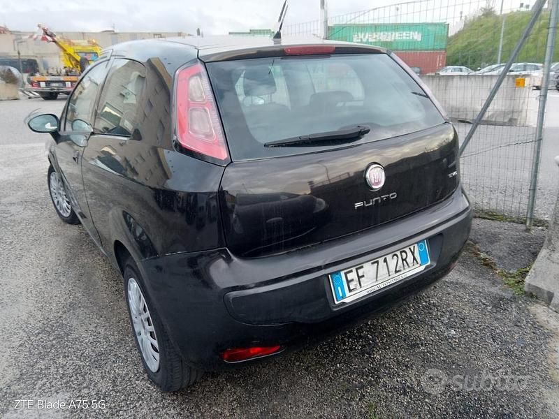 Usata Fiat Punto Evo 95 CV (69 kW) 2010 Nero Utilitaria