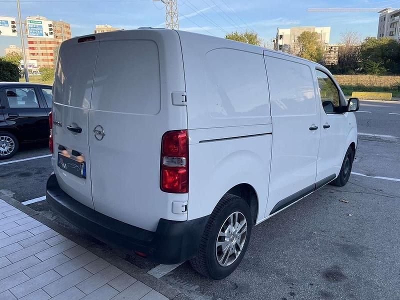 Usata Opel Vivaro Edition 122 CV (89 kW) 2019 Bianco Monovolume