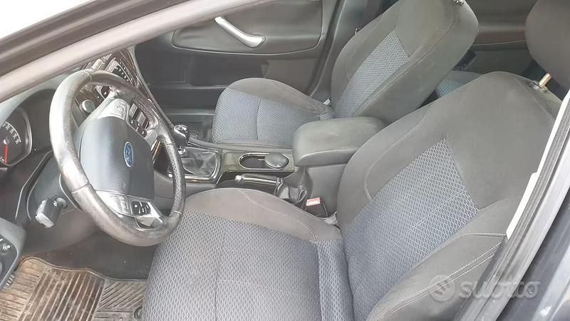 Usata Ford Mondeo 125 CV (91 kW) 2008 Grigio Station wagon