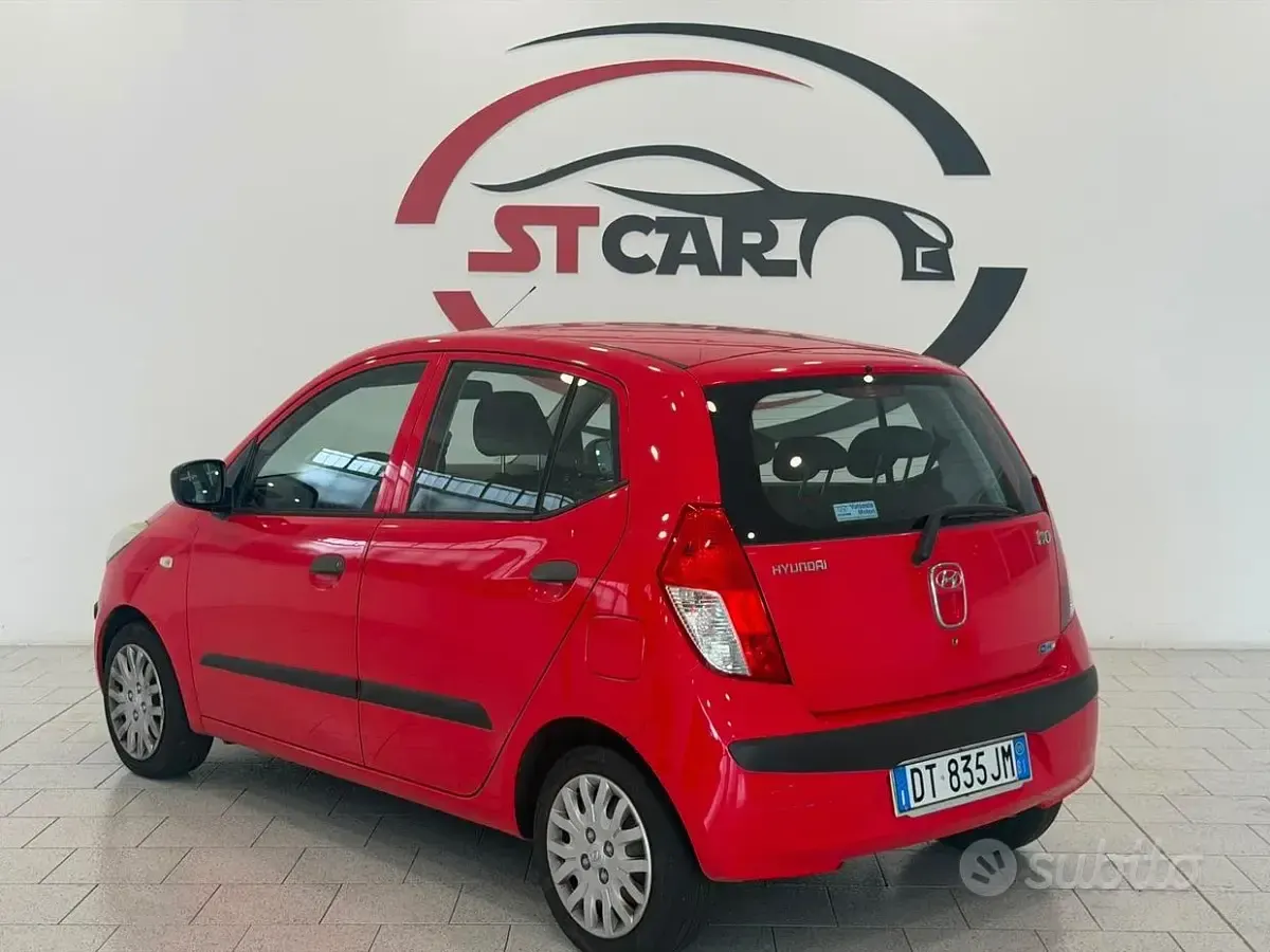 Usata Hyundai i10 Active 66 CV (48 kW) 2009 Rosso Utilitaria