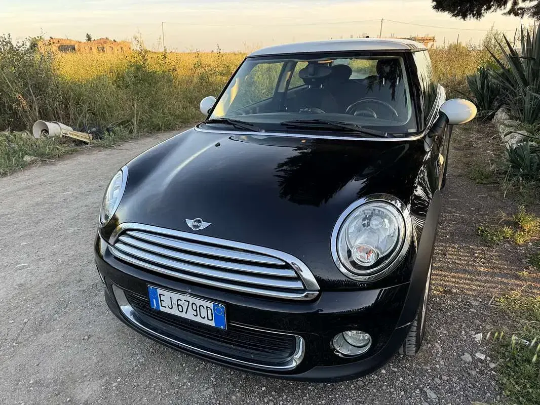 Usata Mini ONE 75 CV (55 kW) 2011 Nero Utilitaria
