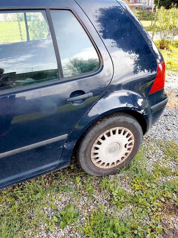 Usata VW Golf III 1999 Blu Utilitaria