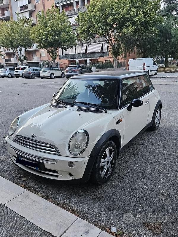 Usata Mini ONE 90 CV (66 kW) 2006 Bianco Utilitaria