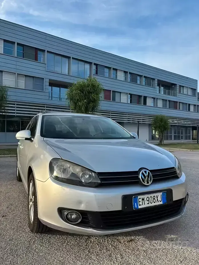 Usata VW Golf VII 105 CV (77 kW) 2012 Grigio Station wagon