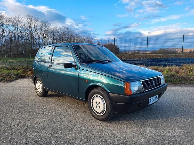 Usata Autobianchi Y10 45 CV (33 kW) 1988 Verde Utilitaria