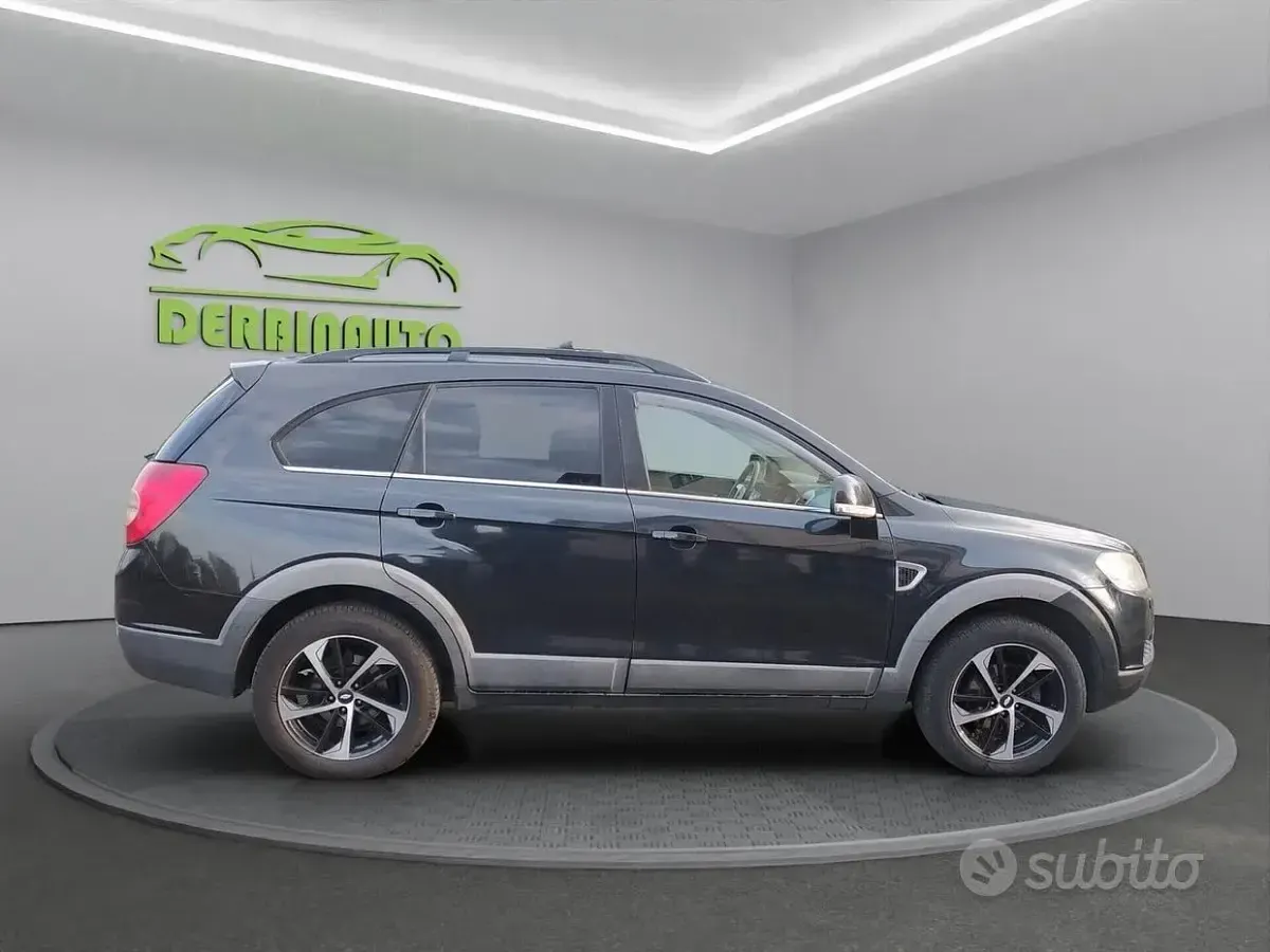 Usata Chevrolet Captiva LT 163 CV (119 kW) 2011 Nero SUV