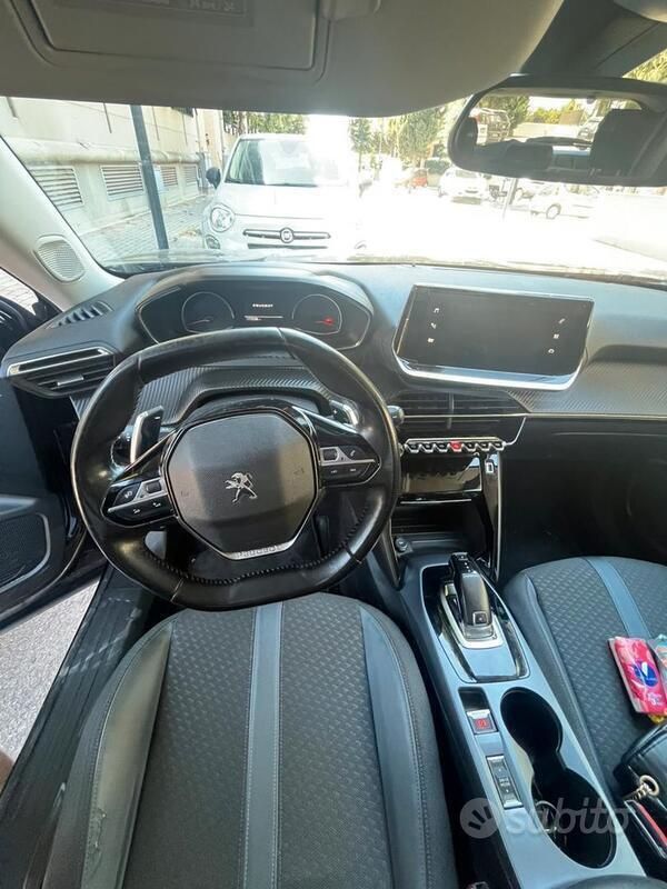Usata Peugeot 2008 Allure 131 CV (96 kW) 2020 Nero SUV