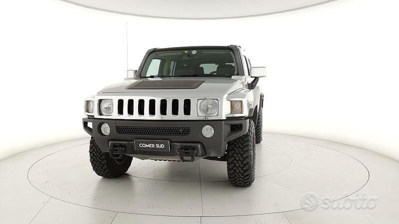 Argento Usata 2010 Hummer H3 SUV | 17.900 € (Buon prezzo) - Immagine 1/4