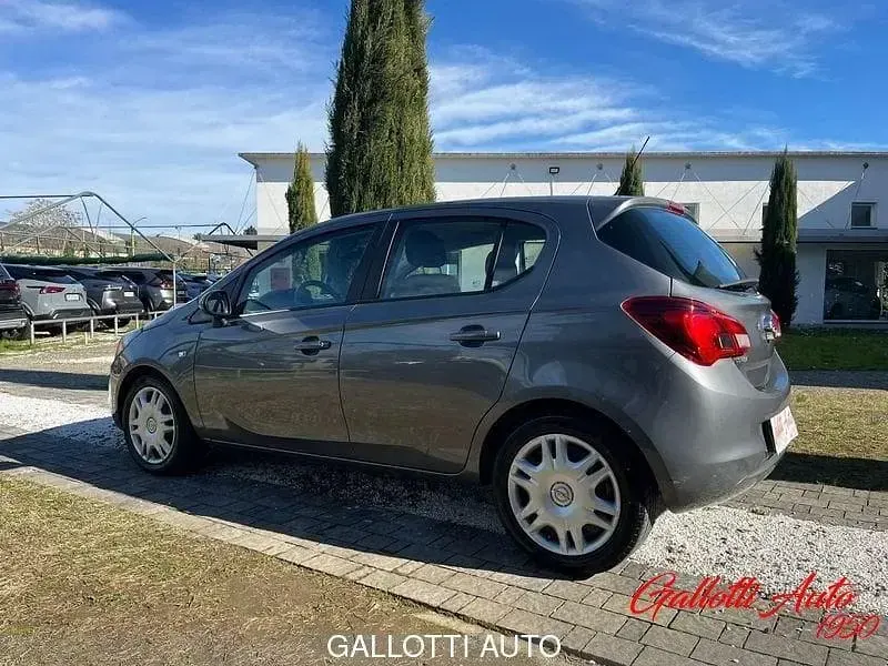 Usata Opel Corsa 90 CV (66 kW) 2017 Grigio Utilitaria