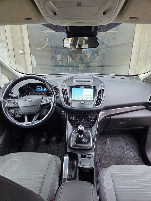 Begagnad Ford C-MAX 120 HK (88 kW) 2019 Grå Minibuss