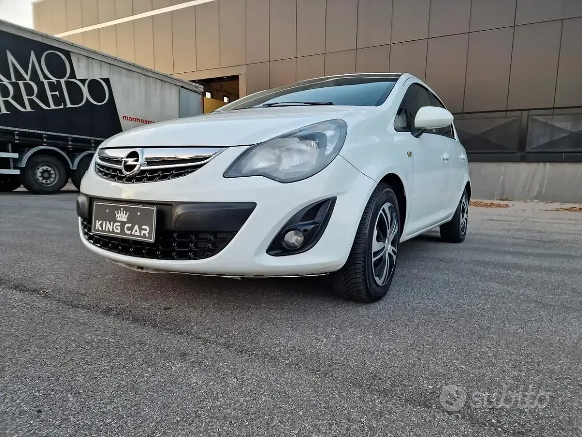 Usata Opel Corsa Club 80 CV (58 kW) 2009 Bianco Utilitaria