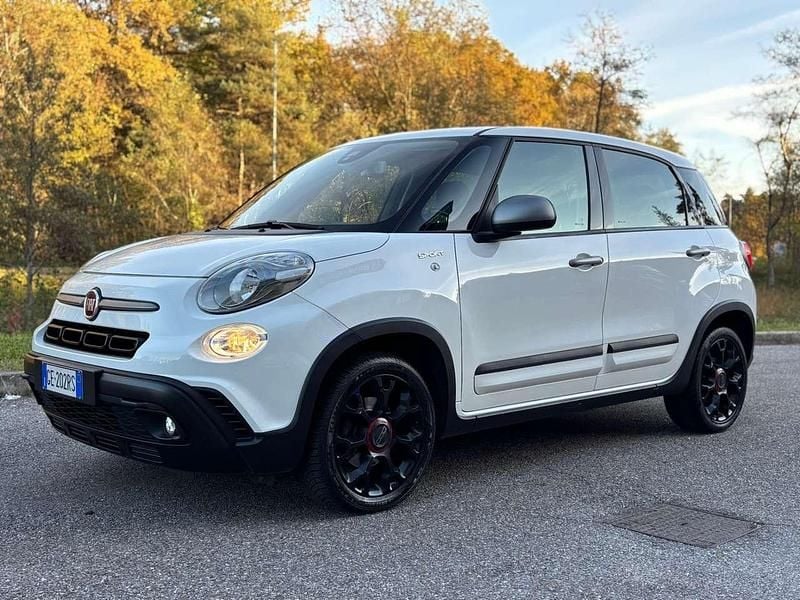 Begagnad Fiat 500L Sport 95 HK (69 kW) 2021 Vit Minibuss
