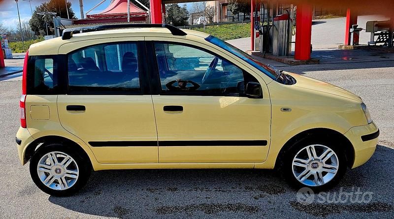 Usata Fiat Panda Dynamic 59 CV (43 kW) 2007 Giallo Utilitaria