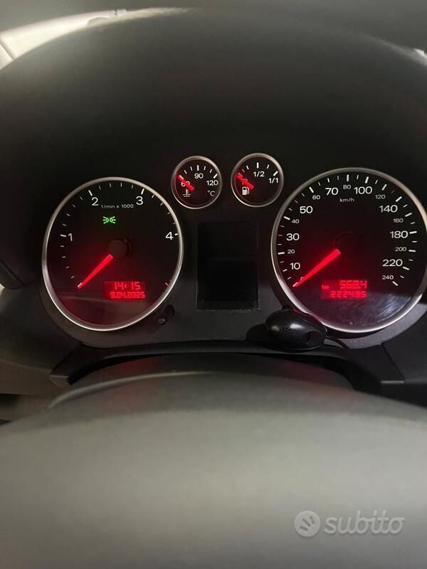 Usata Audi A2 90 CV (66 kW) 2004 Grigio Utilitaria