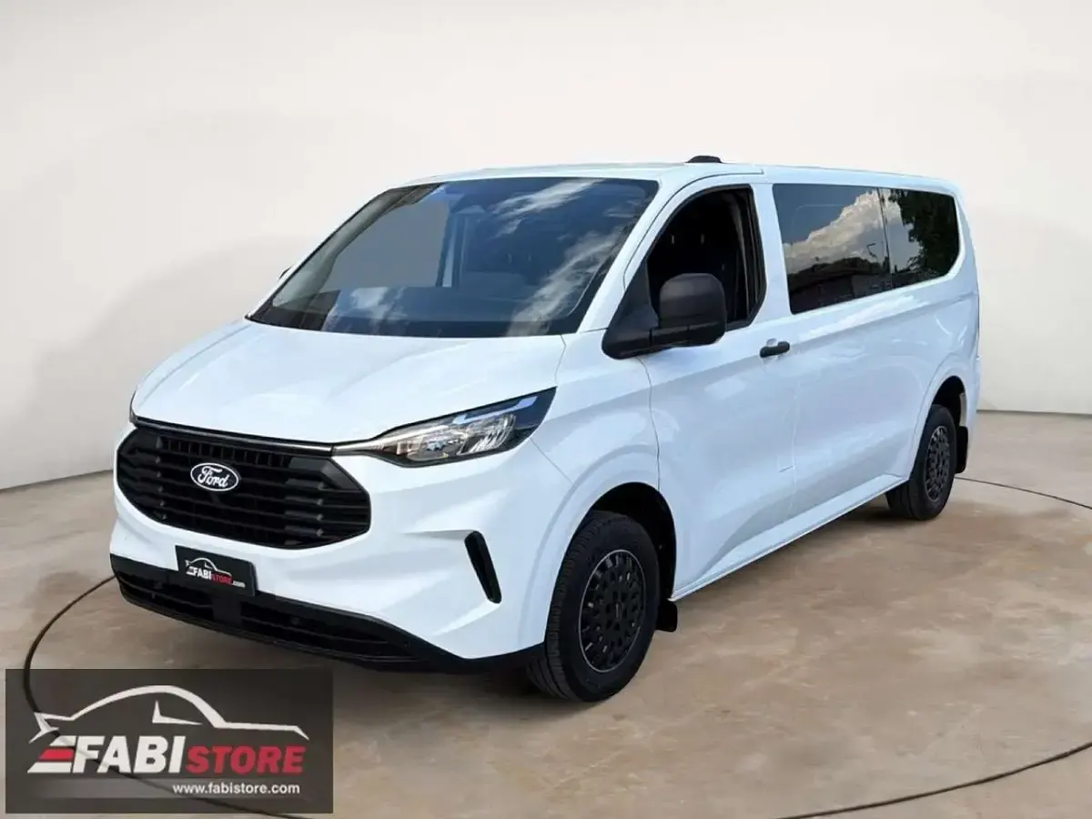 Usata Ford Transit Custom 136 CV (100 kW) 2024 Bianco Monovolume