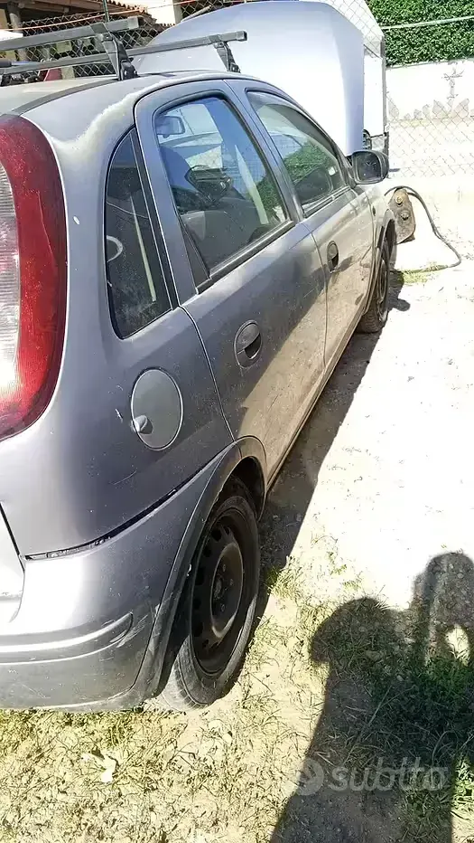 Usata Opel Corsa 80 CV (58 kW) 2006 Grigio Utilitaria