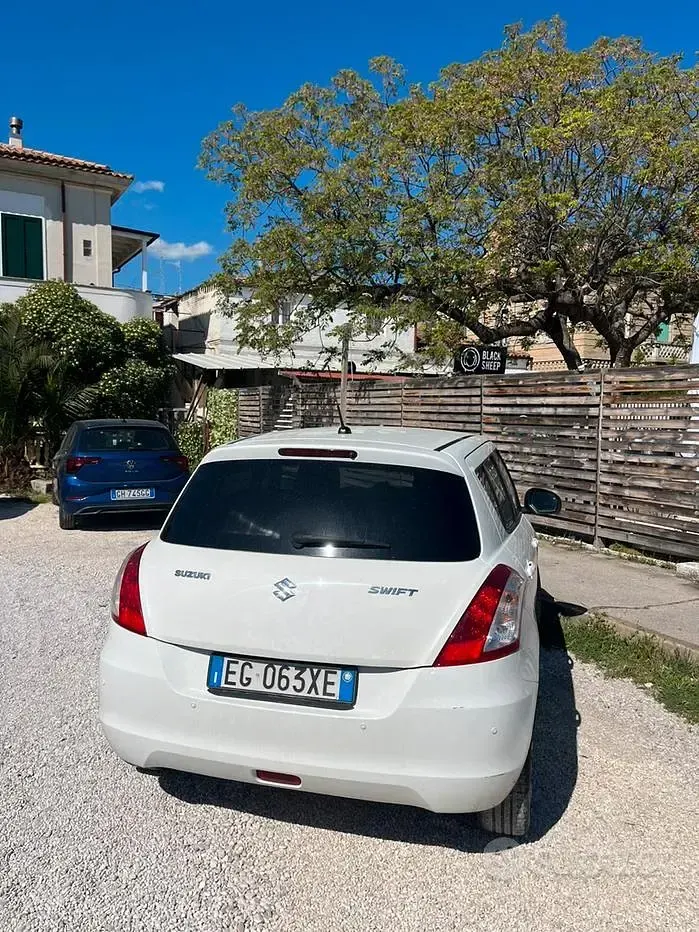 Usata Suzuki Swift GL 75 CV (55 kW) 2010 Bianco Utilitaria