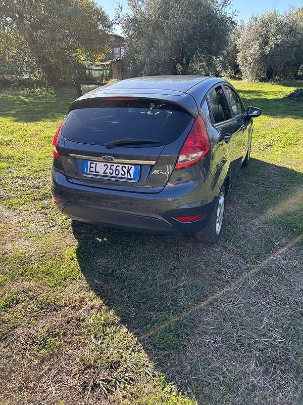 Usata Ford Fiesta Titanium 70 CV (51 kW) 2012 Utilitaria