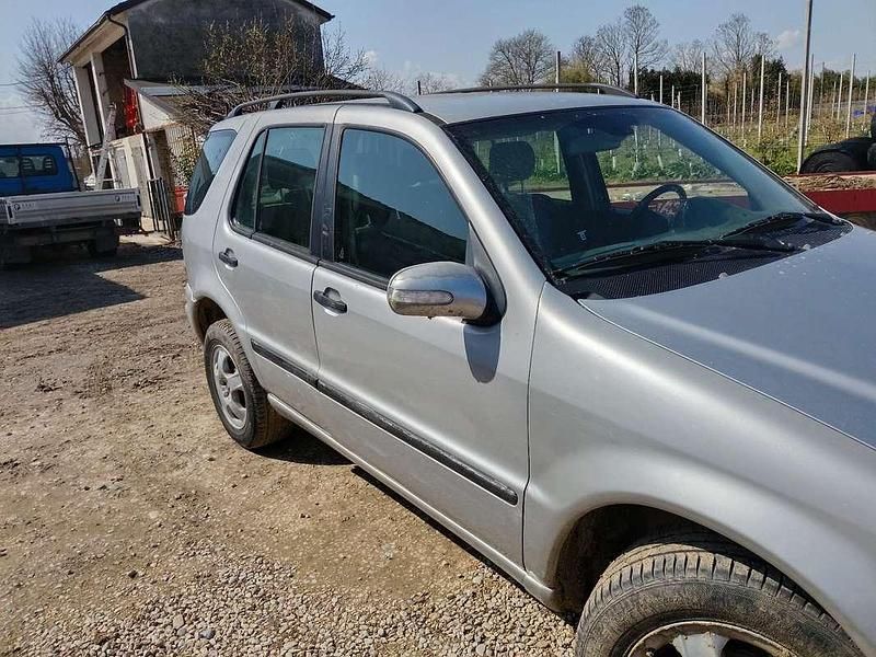 Usata Mercedes ML270 163 CV (119 kW) 2002 SUV