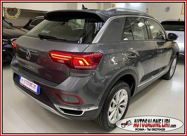 Usata VW T-Roc Style 150 CV (110 kW) 2023 Grigio SUV
