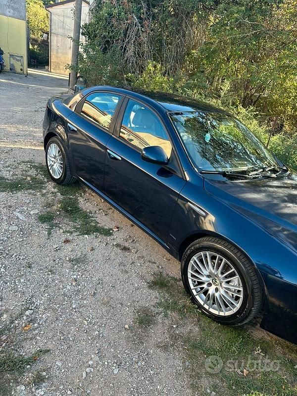 Usata Alfa Romeo 159 170 CV (125 kW) 2010 Blu Berlina