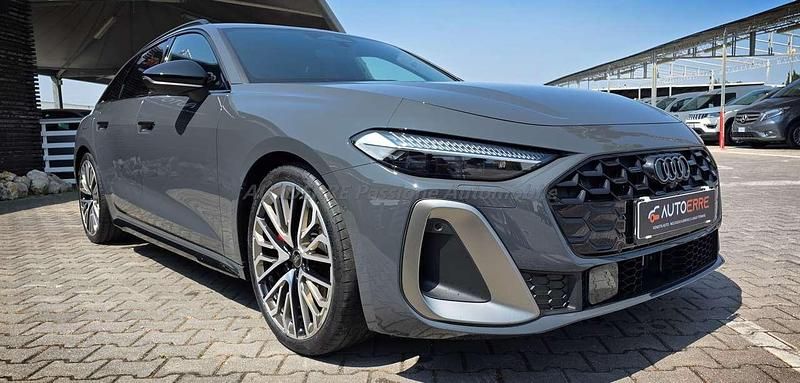 Usata Audi A5 S-Line 204 CV (150 kW) 2024 Grigio Station wagon